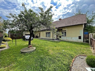 Prodej rodinného domu s pozemkem 1650 m2 v obci Žáky - Štrampouch