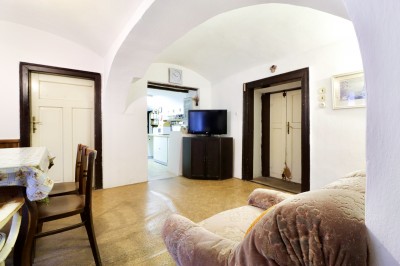 Prodej domu 4+1+stodola 173m2, pozemek 3188m2, obec Černuc, Bratkovice u Velvar