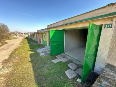 Prodej garáže 19m2, ul. Okrajová, Beroun
