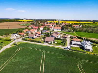 Prodej RD 5+1/G 200 m2, pozemek 1100 m2 - Vysoká u Mělníka