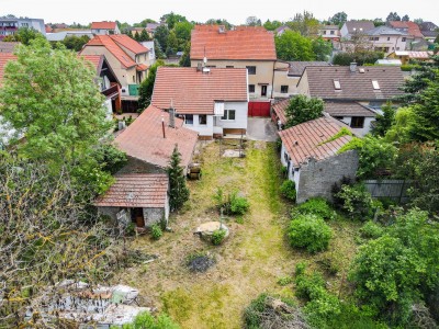 Rodinný dům 3+1, pozemek 1457 m2, Unhošť - Berounská ulice