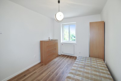 Pronájem bytu 3+1, 77m2, Hostivice