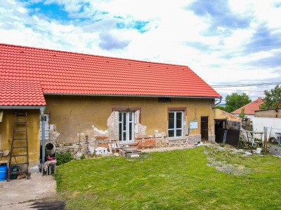 Prodej RD 4+1, pozemek 2342m2, Mnichovský Týnec