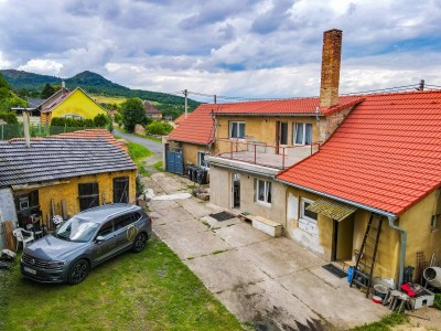 Prodej zemědělské usedlosti 6+1, pozemek 2342m2, Mnichovský Týnec