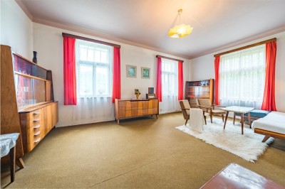 Prodej chalupy s pozemkem 334 m2 v Roztokách u Křivoklátu
