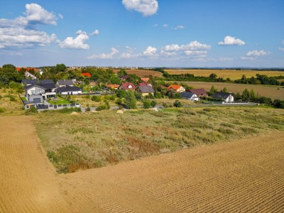 Prodej stavebního pozemku 948m2, Dobříč, okr. Praha západ