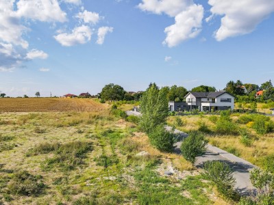 Prodej stavebního pozemku 940m2, Dobříč, okr. Praha-západ