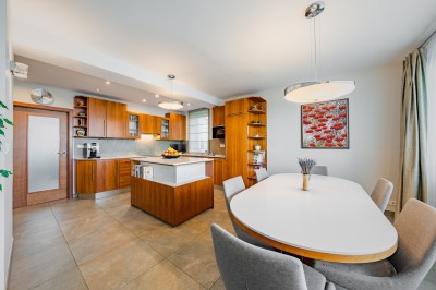 Prodej RD 211 m2, pozemek 891 m2, Středokluky, Praha - Západ