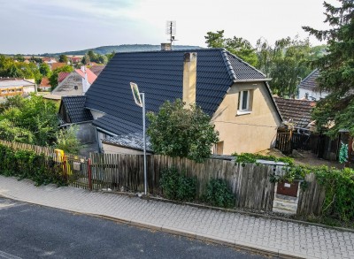 Prodej chalupa 3+1, G, užit. plocha 130 m2, pozemek 314 m2 Buškovice u Podbořan okr. Louny