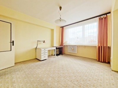 Pronájem byt 2+1/L , 65m2 - Kladno, ul. Litevská