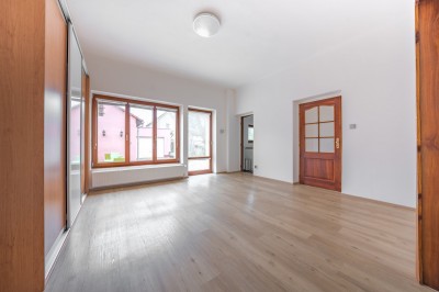 Pronájem RD 5+1 200m2, pozemek 654 m2 - Kladno, Dr. Foustky