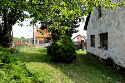 REZERVOVÁNO - Stavební pozemek 992 m2, Unhošť - Amerika, U Čeperky