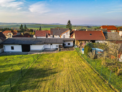 Libečov - RD 5+1, 123 m2, terasa 27 m2, dílna, parkování, pozemek 748 m2