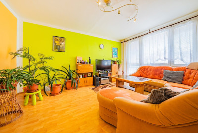 Prodej bytu 3+1/L, 66m2, Jince, ul. Zborovská