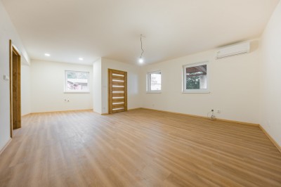 Prodej bytu 2+kk/OV, 56.8m2, Vinařice