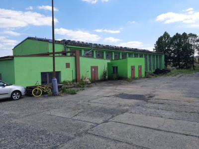 Pronájem haly 1082 m2, Vroutek u Podbořan, okr. Louny