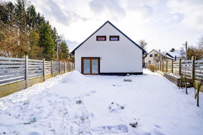 Prodej rodinného domu s pozemkem 507m2 v obci Ostružno -Borek