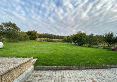 RD s 5ti samostnými byty, dvůr, stodola, Libečov/Chýňava, pozemek 1.748m2