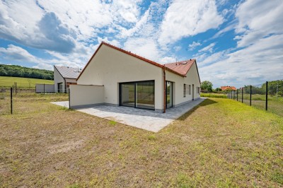 Prodej novostavby RD 4+kk 99.8m2, pozemek 433,5m2, Slavětín nad Ohří