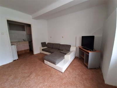 Prodej bytu 1kk prozatím vedený jako nebytový prostor - 28.4 m2, Praha 4, Michle, ul. Vnější