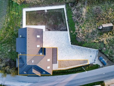 Rodinný dům 6+1, 189 m2, terasa, zahrada, parkování - Beroun Chyňava