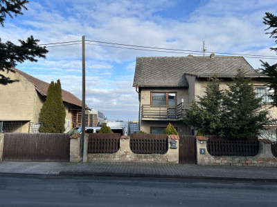 Prodej domu 5+kk ,se zahradou, garáží - na pozemku 945m2, Černiv - okr. Litoměřice
