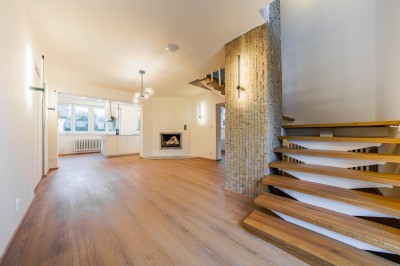Pronájem vícegenerační rodinné vily 247 m2, pozemek 572 m2, Ke Kladivům, Praha - Suchdol