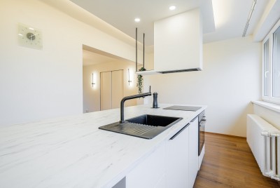 Pronájem vícegenerační rodinné vily 247 m2, pozemek 572 m2, Ke Kladivům, Praha - Suchdol