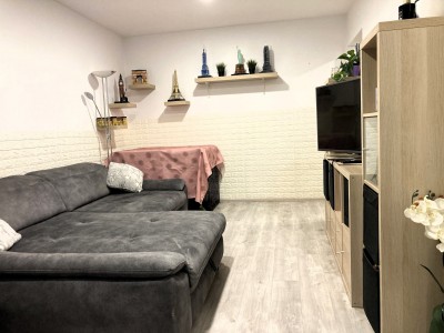 Pronájem bytu 2+1 60m2, Tádžická 2, Praha - Vršovice