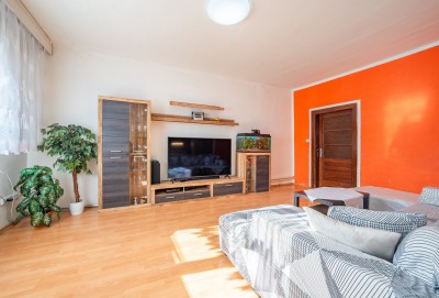 Prodej dvougeneračního RD 3+kk, 3+1/G, Kamenné Žehrovice