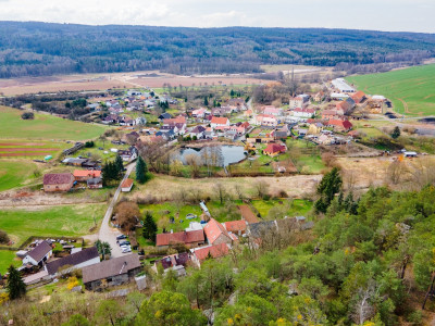 RD 220 m2, 2 bytové jednotky, pozemek 555 m2, Lubenec - Ležky, okr. Louny