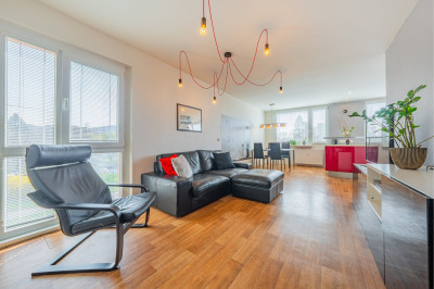 Prodej bytu 4+1 90 m2 s komorou 2 m2, ulice Tanvaldská, Praha 8-Kobylisy