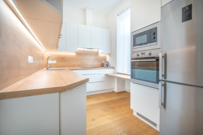 Pronájem bytu 2kk, 60m2, Praha 7- Bubeneč, ul. Korunovační