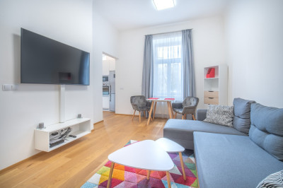 Pronájem bytu 2kk, 60m2, Praha 7- Bubeneč, ul. Korunovační