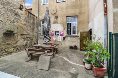 Pronájem komerčního prostoru 100m2, Slaný, Štechova ul.