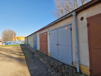 Prodej garáže OV - 20 m2 - Slaný