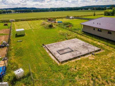 Prodej stavebního pozemku 2209m2 se stavebním povolením, obec Tochovice