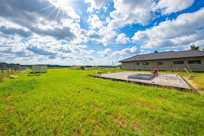 Prodej stavebního pozemku 2209m2 se stavebním povolením, obec Tochovice